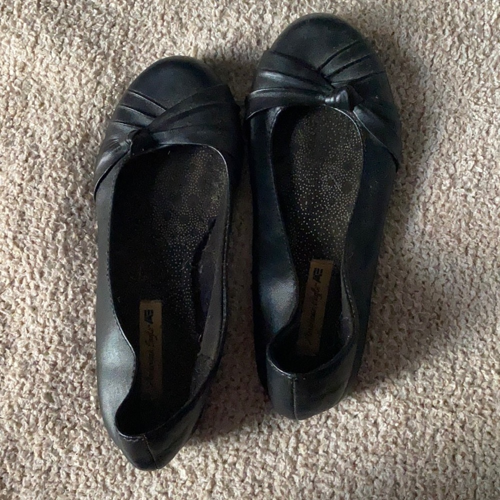 American Eagle Sandals/ Flats